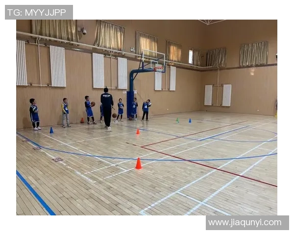 打篮球的乐趣与成长之路探索如何在球场上找到自我与团队的结合 打篮球的乐趣与成长之路探索如何在球场上找到自我与团队的结合